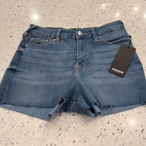 TRUE RELIGION MAISIE SHORTS NWT - Picture 1 of 11